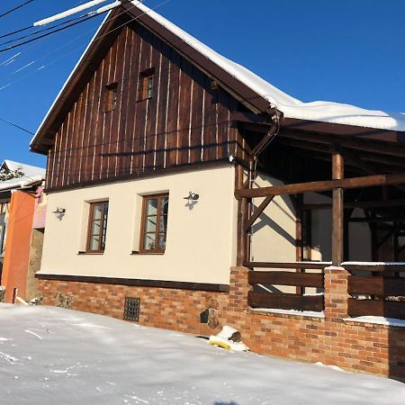 Penzion, Restaurace Jaro Vesin Brdy Rozmital pod Tremsinem Kültér fotó