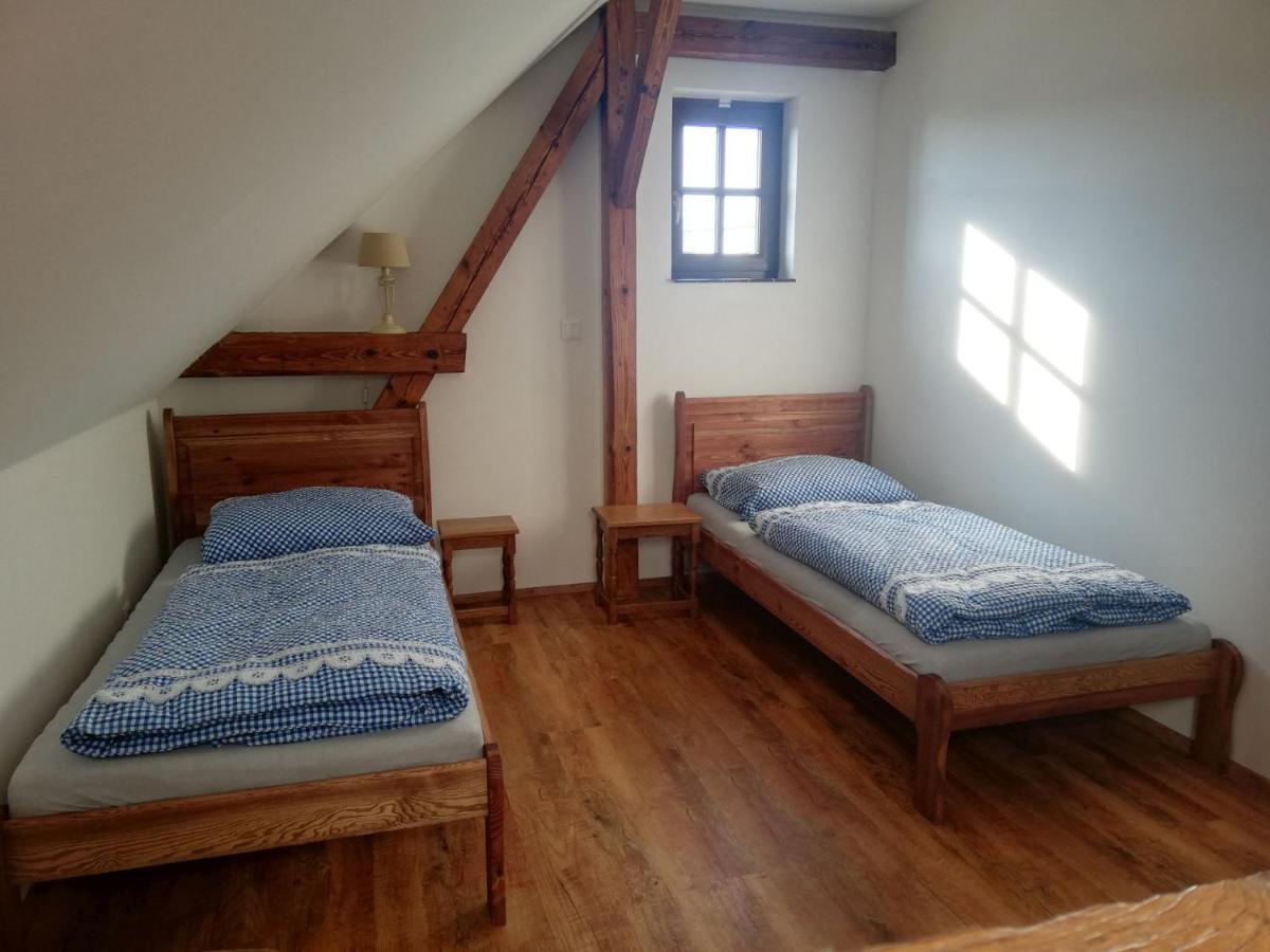 Penzion, Restaurace Jaro Vesin Brdy Rozmital pod Tremsinem Szoba fotó